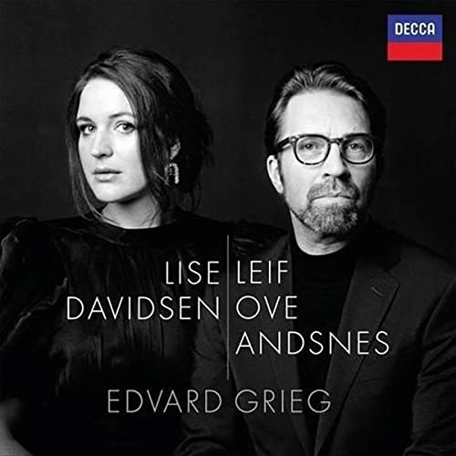 Black and white portrait of Lise Davidsen and Leif Ove Andsnes.