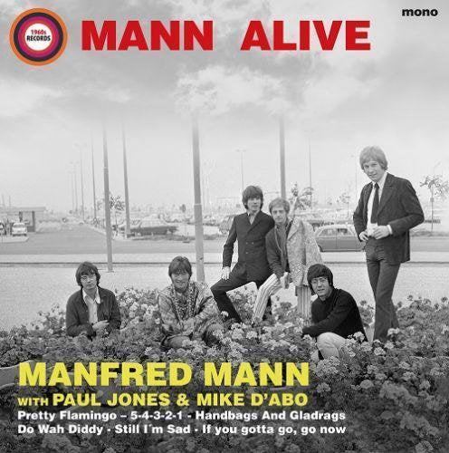 Black and white album cover for Manfred Mann’s “Mann Alive” featuring the band.