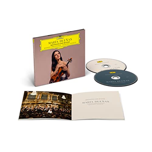 CD packaging featuring violinist María Dueñas and concert hall image.