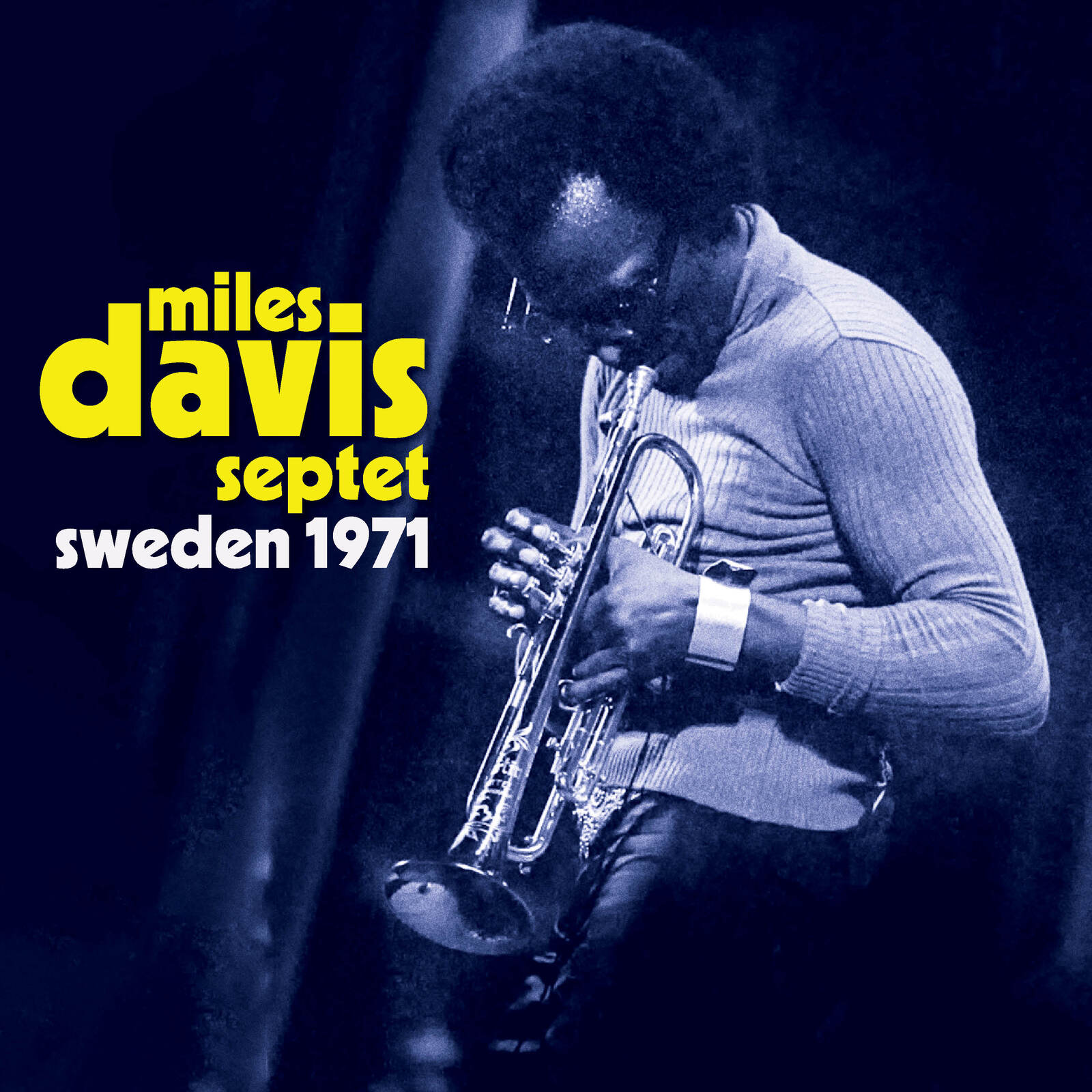 CD case featuring Miles Davis, likely a live performance photo, with text details.