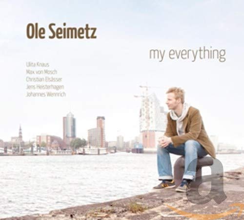 CD cover: Ole Seimetz portrait with Hamburg skyline background.