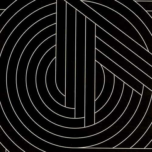 Black and white abstract geometric design, resembling a stylized "D".