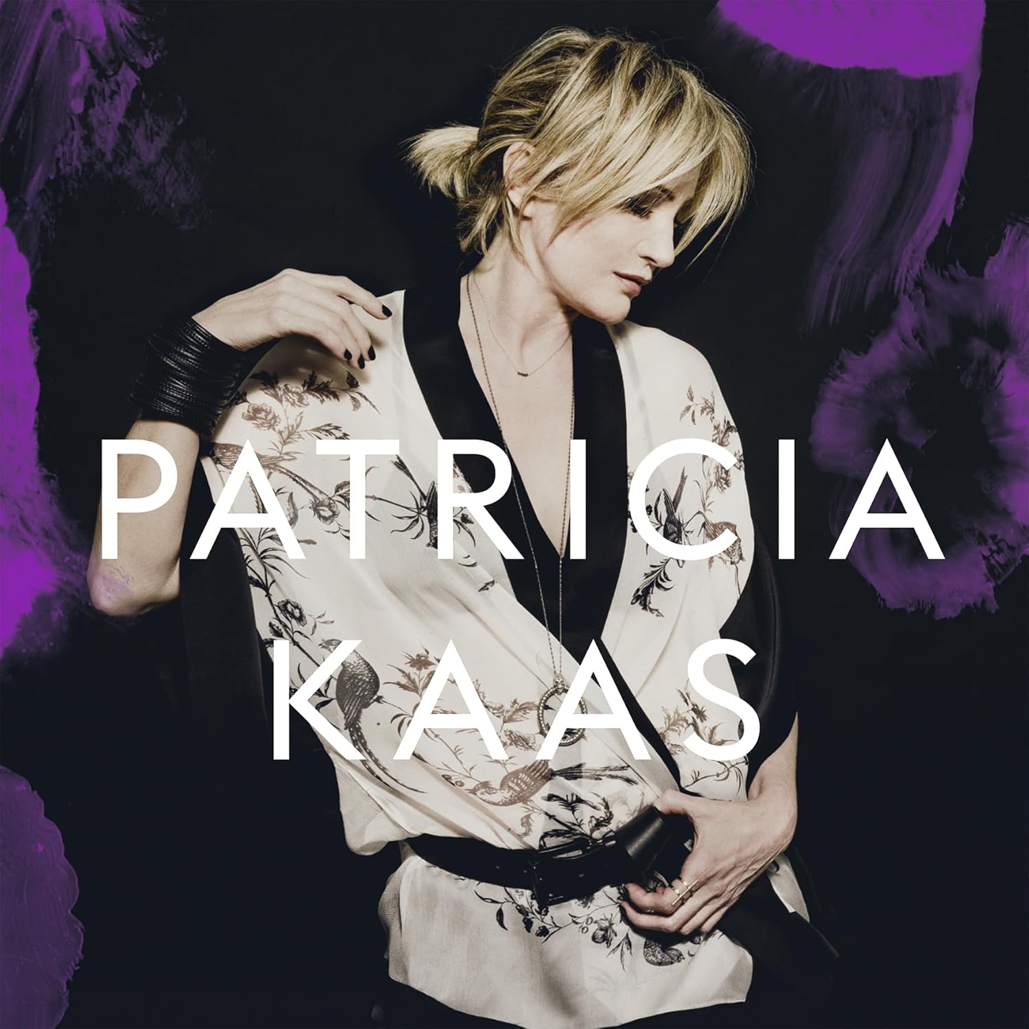 Patricia Kaas album cover featuring a portrait of the singer.