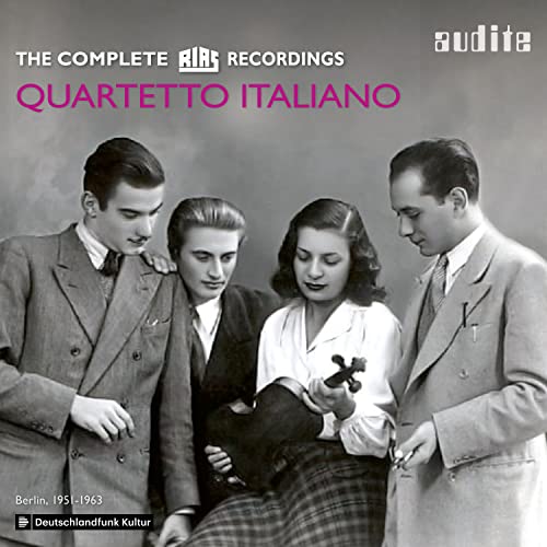 CD cover featuring a black and white photo of the Quartetto Italiano.