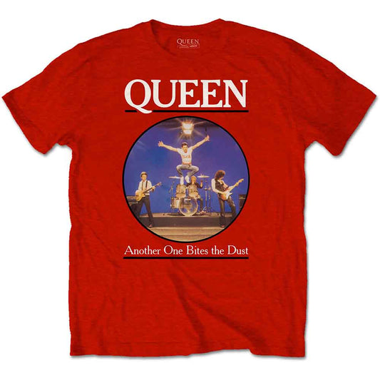 Red Queen t-shirt with band image and "Another One Bites The Dust" text.