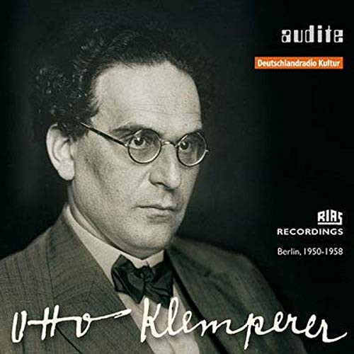 Black and white portrait of Otto Klemperer with glasses and bow tie.