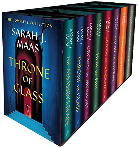 Hardcover box set of seven "Throne of Glass" fantasy novels by Sarah J. Maas.