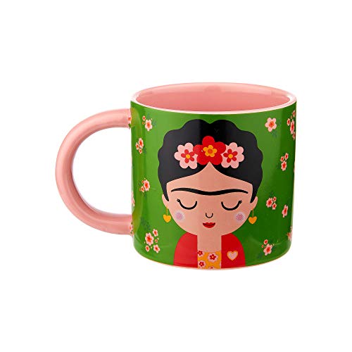 Green mug with illustrated portrait of Frida Kahlo and pink handle.