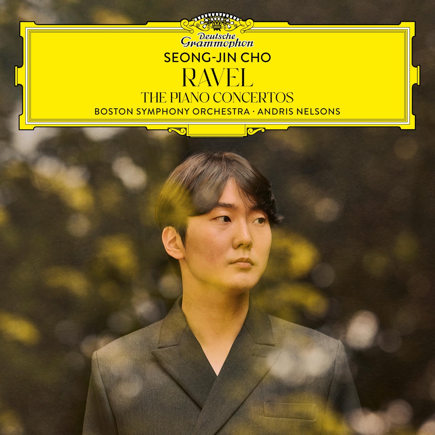 CD cover featuring pianist Seong-Jin Cho with gold and black branding.