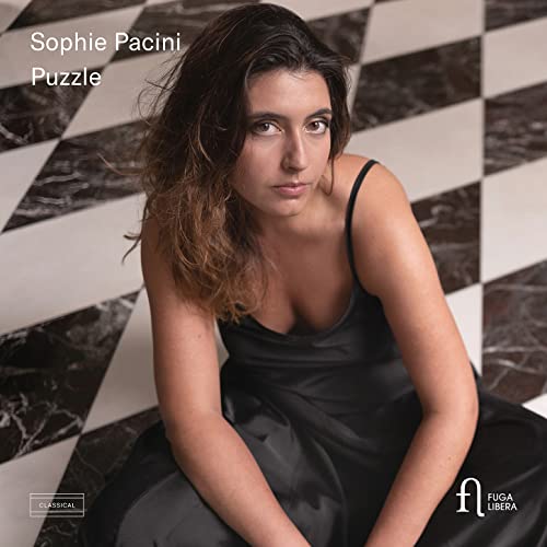 CD cover: portrait of Sophie Pacini against a marbled background.