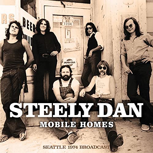 Steely Dan album cover: band portrait in front of a weathered building.