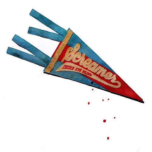 A blue and red pennant flag with the word "Screamer" and red dots.