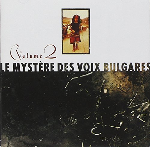 CD cover: young woman in traditional dress, text in French.