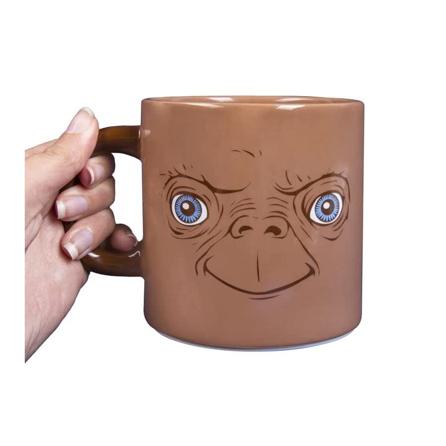 Fizz Creations E.T. The Extra-Terrestrial Sound Mug. Plays E.T. Home Phone Sound When Placed Down. Novelty Drinks Cup. 255ml Capacity. Officially Licensed Universal Classics Merchandise.