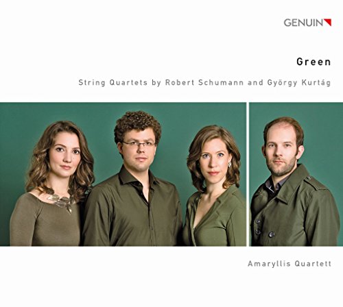 Amaryllis Quartett CD cover featuring four musicians in green attire against a green background.