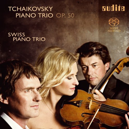 CD cover featuring three musicians: a woman holding a violin, flanked by two men.