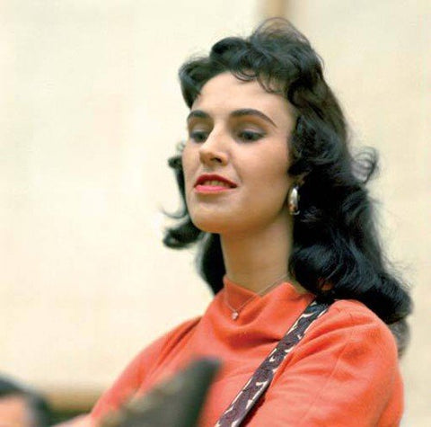 THERES PARTY GOIN ON and 4 BON - WANDA JACKSON